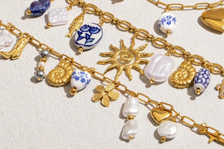 PVD Gold vs. Traditional Gold Plated Jewellery: What’s the Difference and Why Does It Matter?