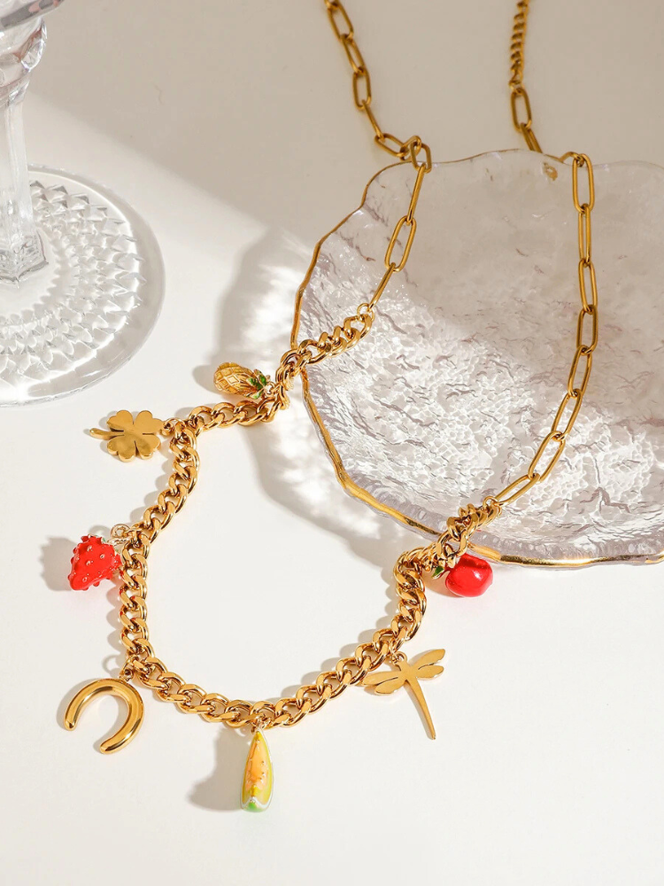 AMARIS Necklace