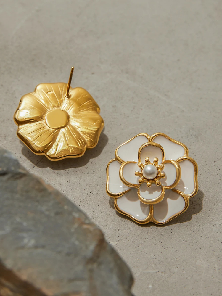 BELLA Earrings