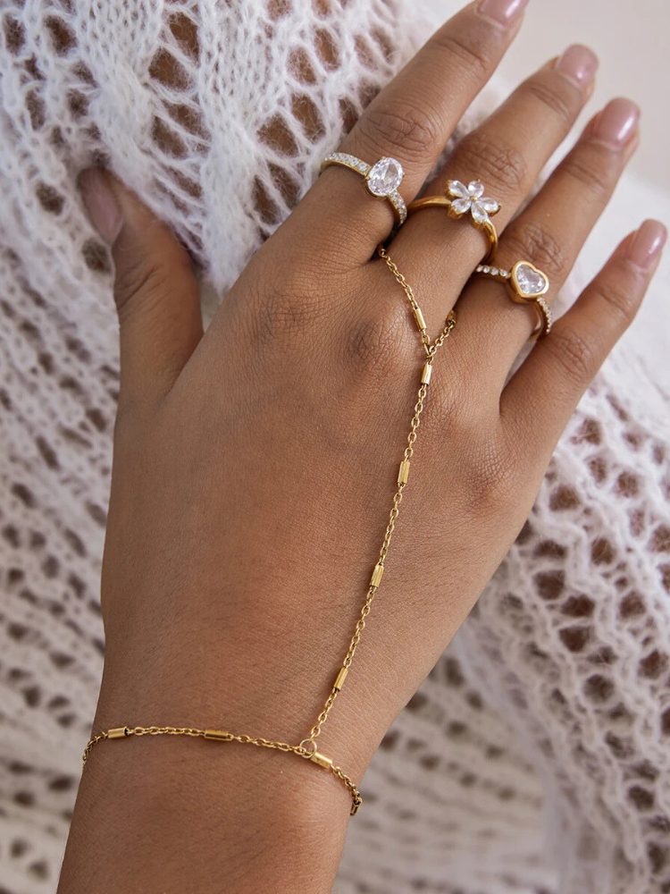 ORIA Hand Chain