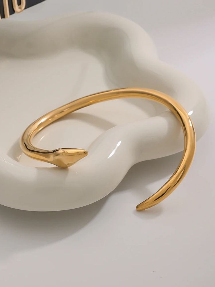 SHAY Cuff