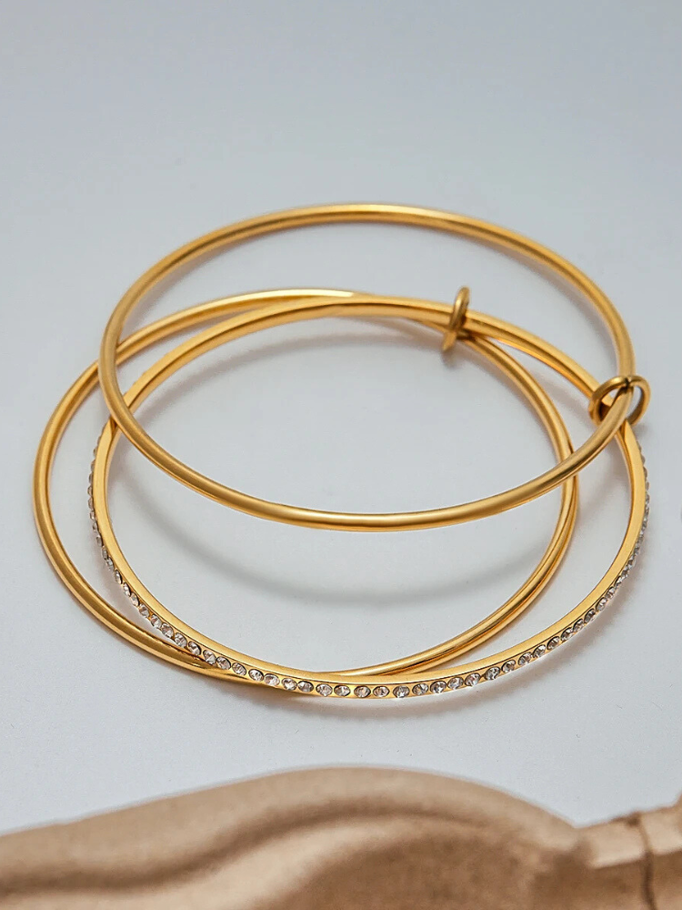 VELORA Bangle